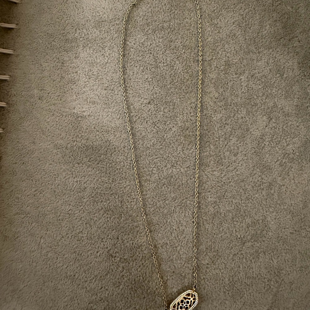 Kendra Scott Dollie Gold Pendant Necklace